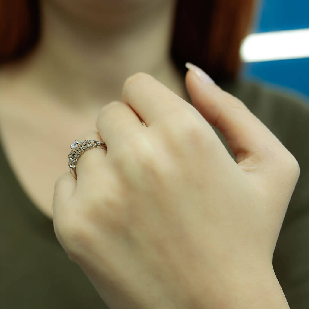 Total 0.42 Carat Diamond Solitaire Ring