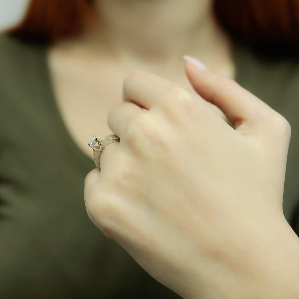 0.30 Carat Solid Look Diamond Ring