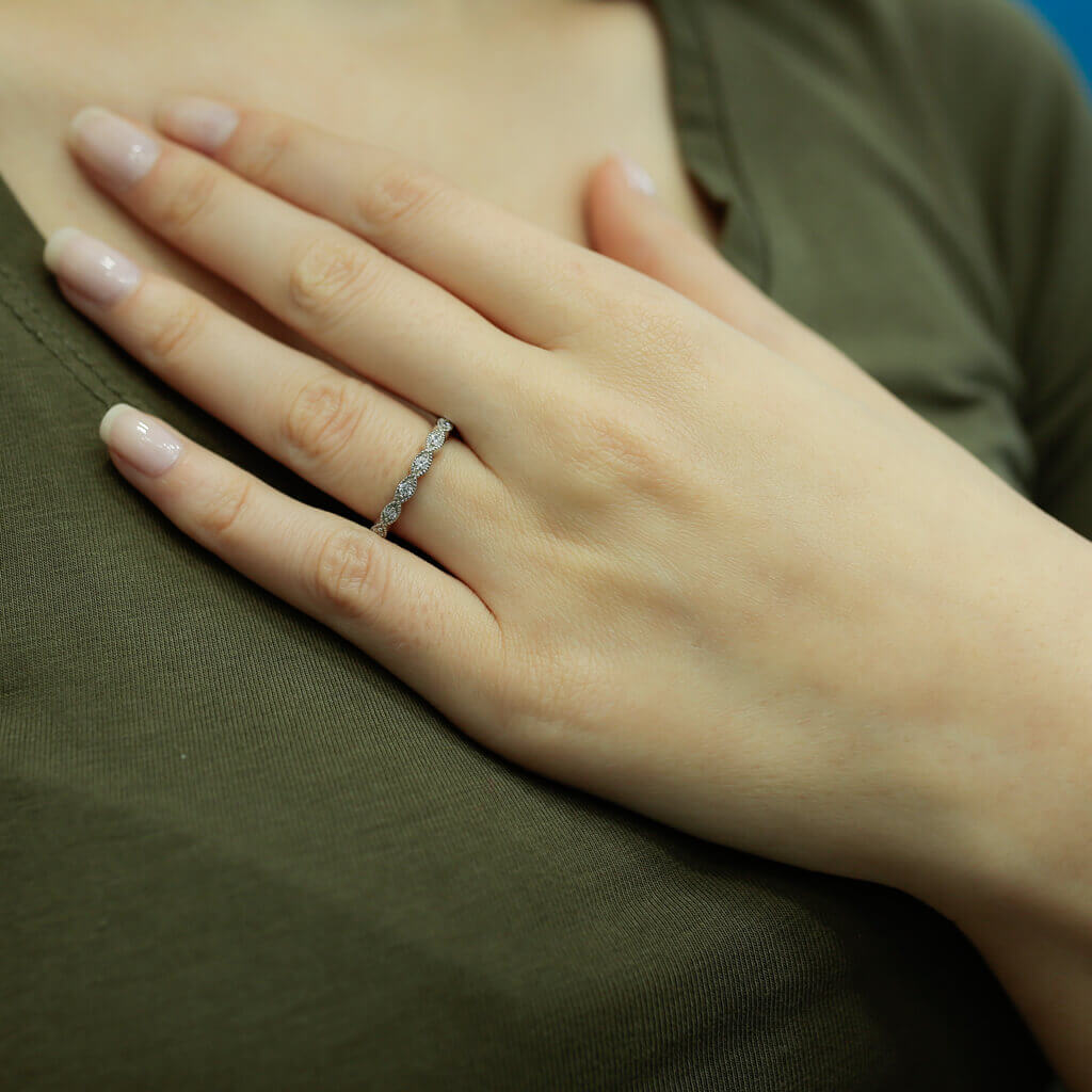 0,18 Carat Diamond Seven Stone Ring