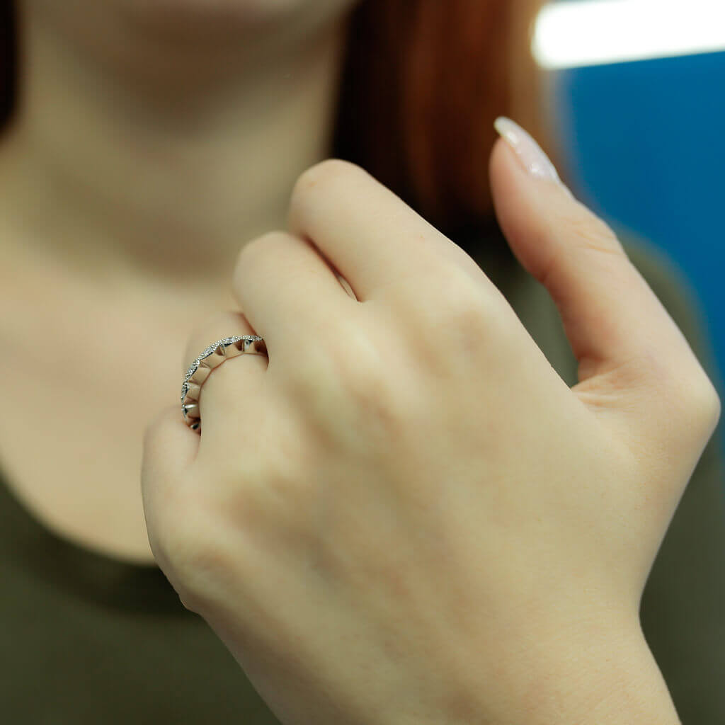 0,18 Carat Diamond Seven Stone Ring