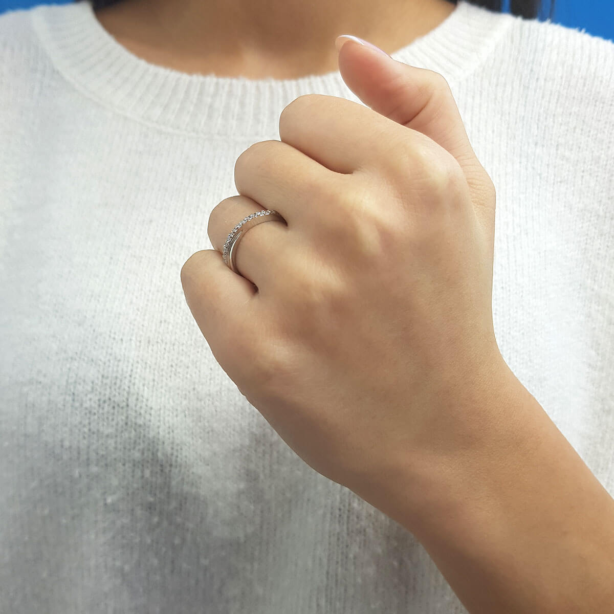 Diamond-Studded Dara Ring