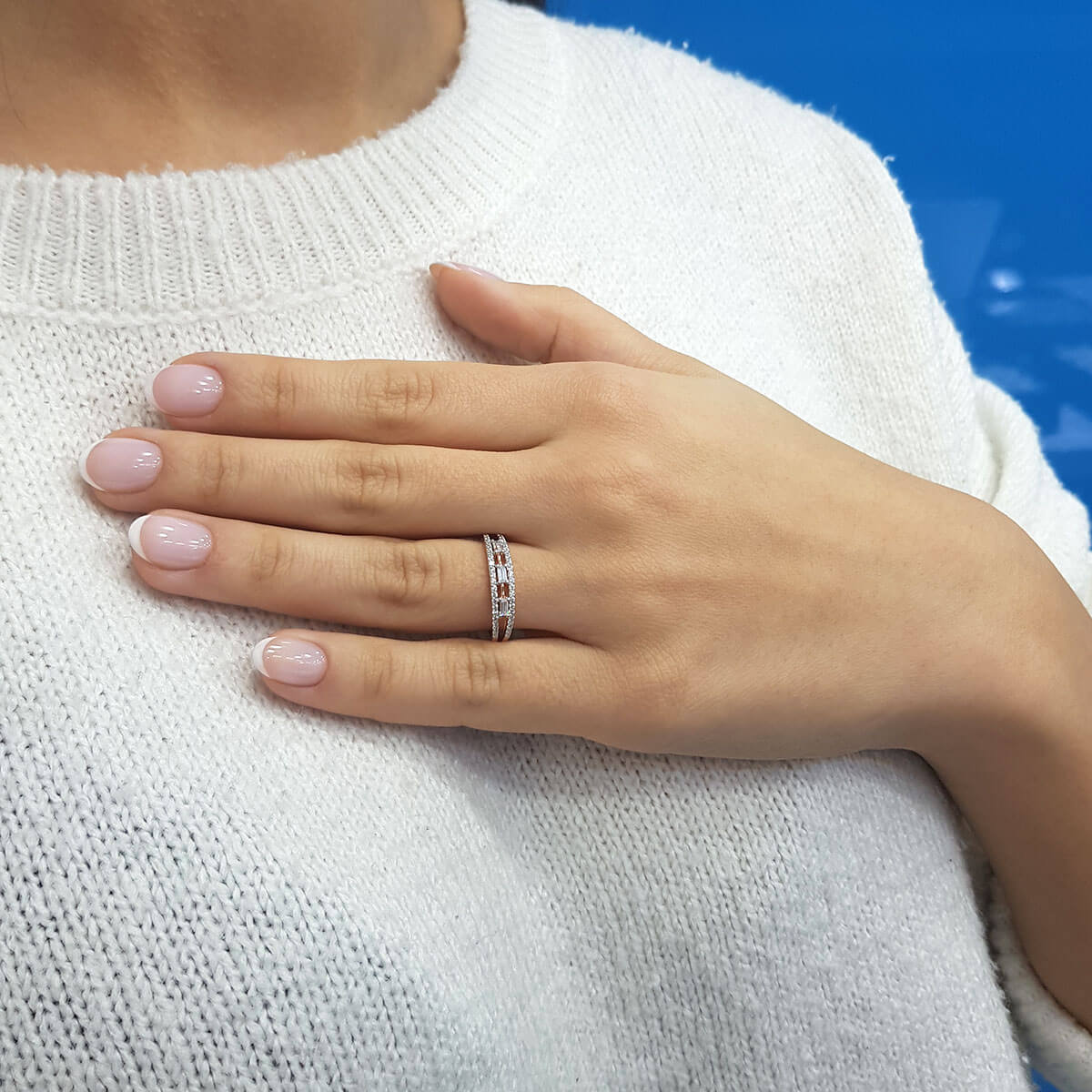 Baguette and Round Diamond Ešnunna Ring
