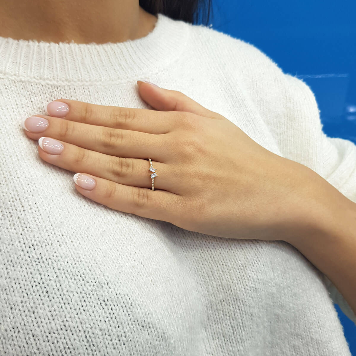 Round and Baguette Diamond Pratru Ring