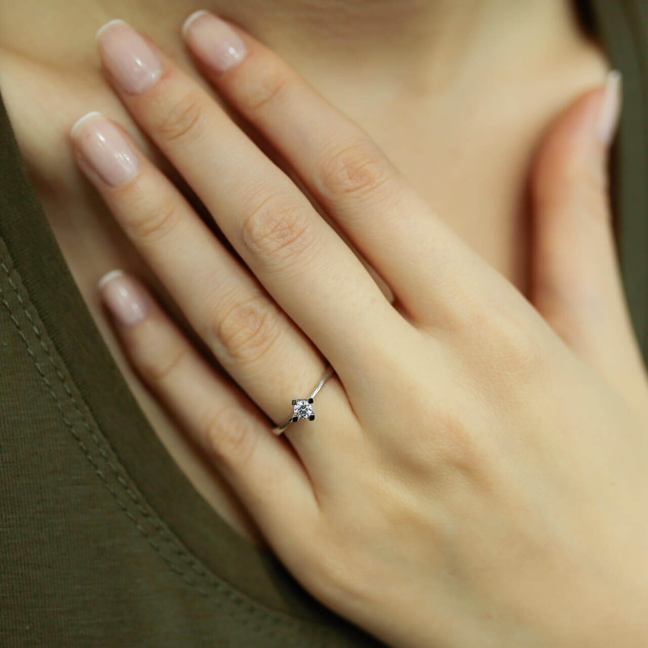 F-VS 0.15 Carat Diamond Solitaire Ring