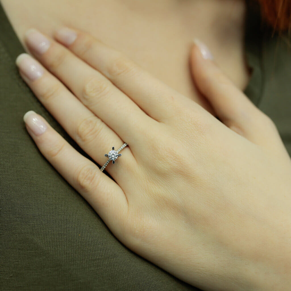 Total 0.40 Carat Diamond Solitaire Ring