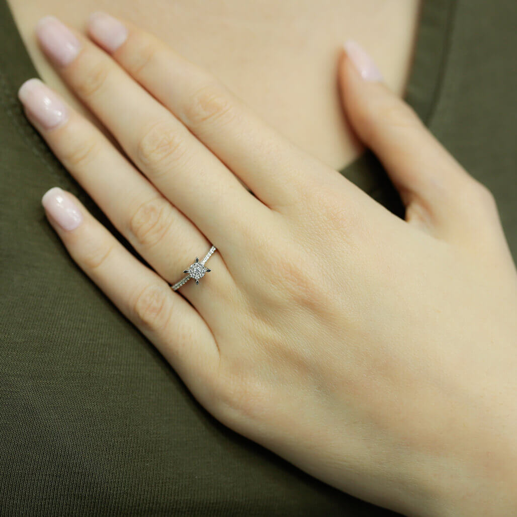 0.30 Carat Solid Look Diamond Ring