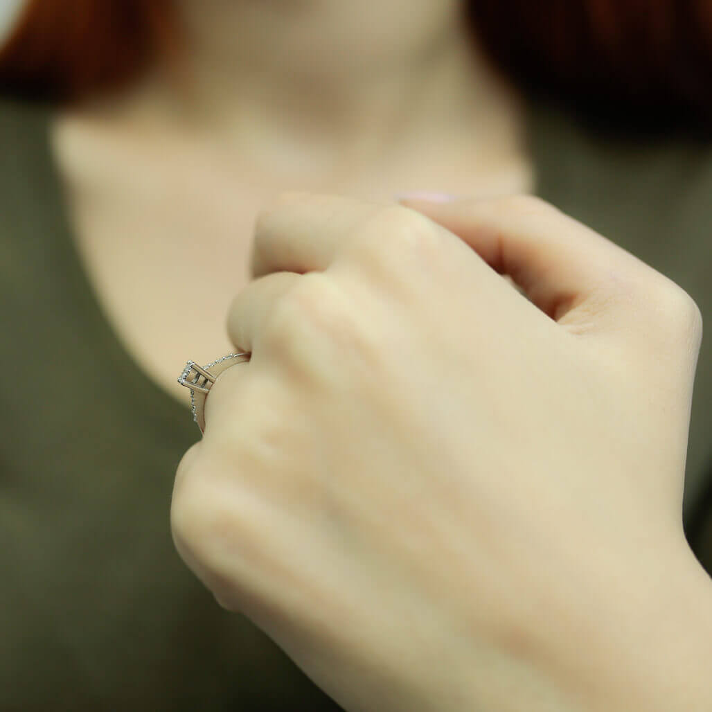 0.30 Carat Solitaire Look Diamond Ring