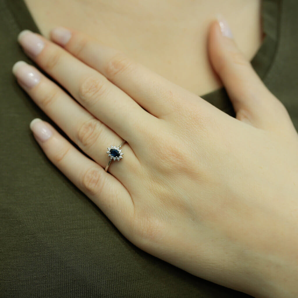 Oval Sapphire Tournament Ring with Diamonds