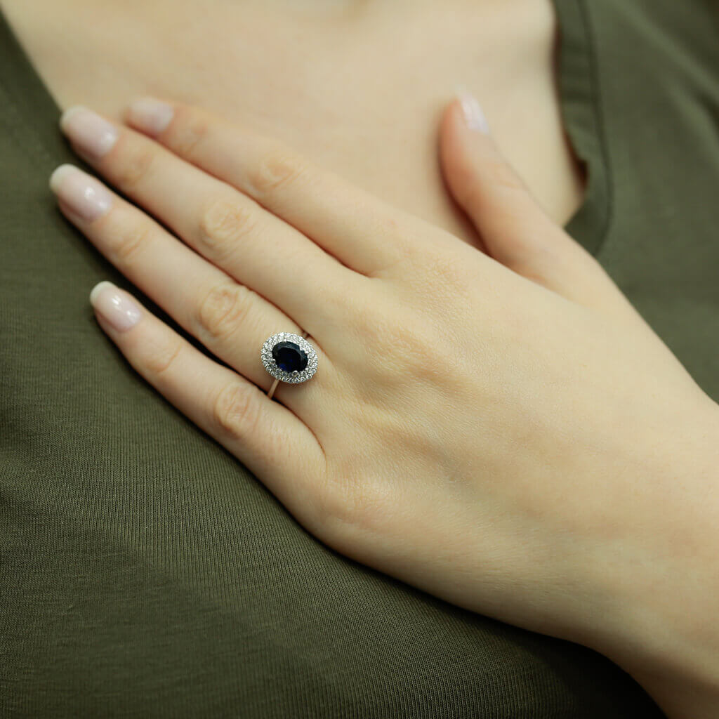 Oval Sapphire Tournament Ring with Diamonds