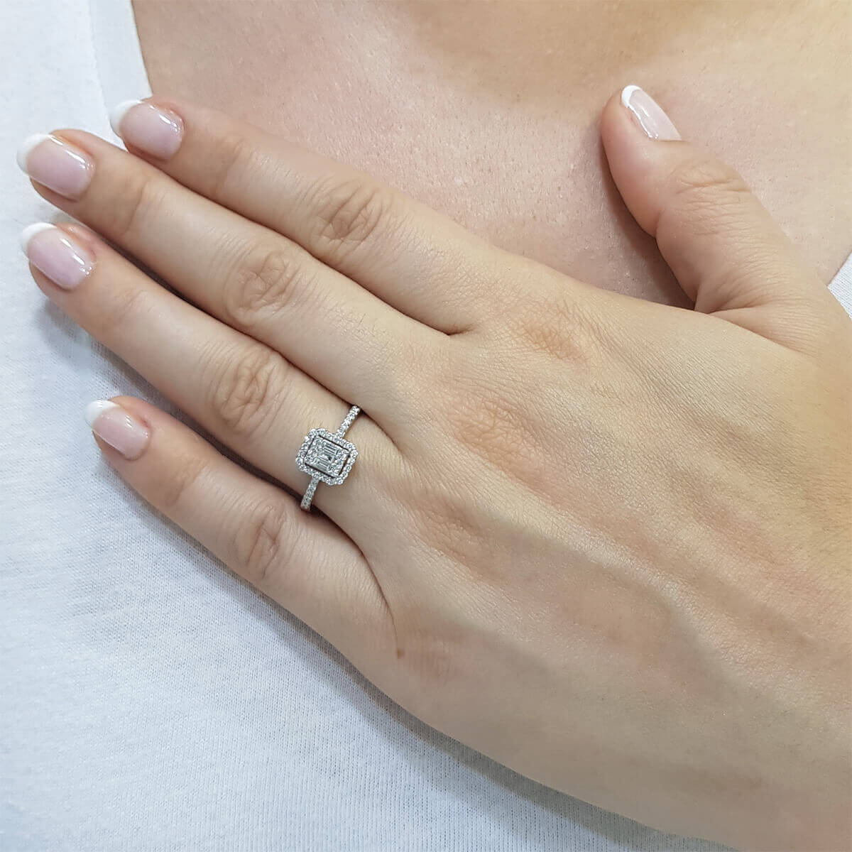 0.33 Carat Baguette Diamond Ring