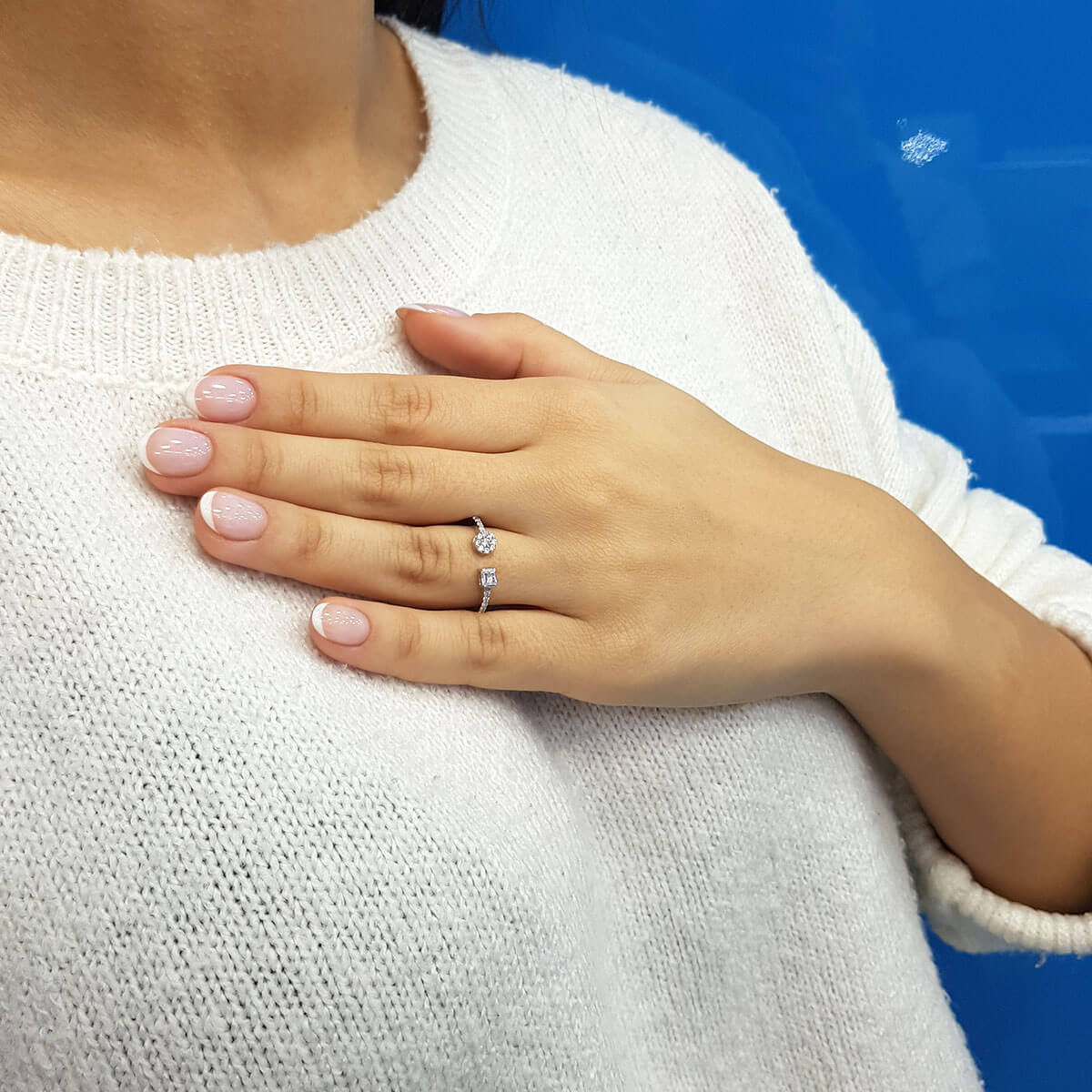 Baguette and Round Diamond Open End Ring