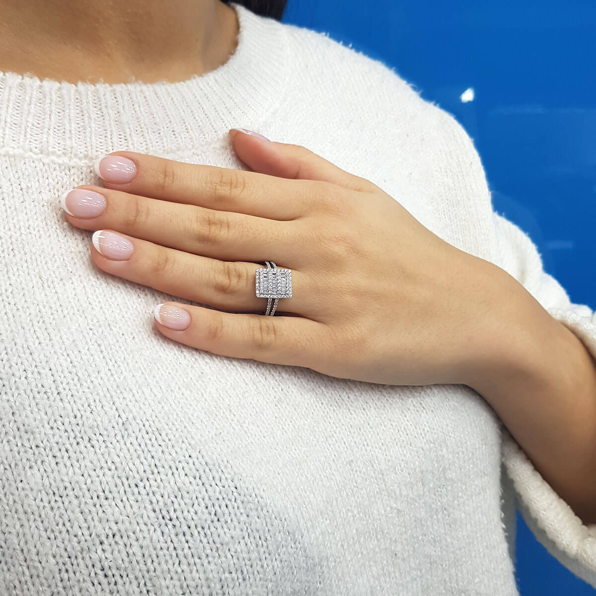 Baguette and Round Diamond Stone Lutipri Ring