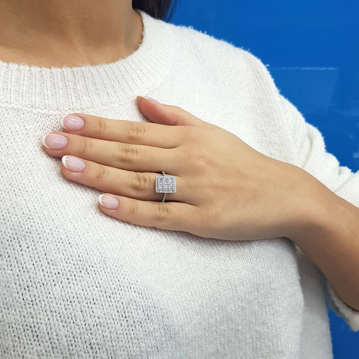 Baguette and Round Diamond Stone Menua Ring