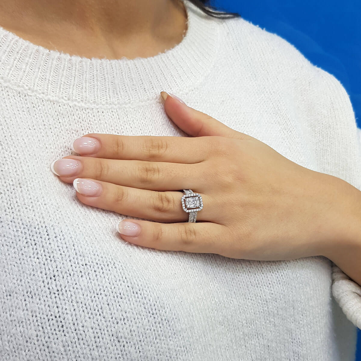 1.14 Carat Baguette and Four-Corner Diamond Ring