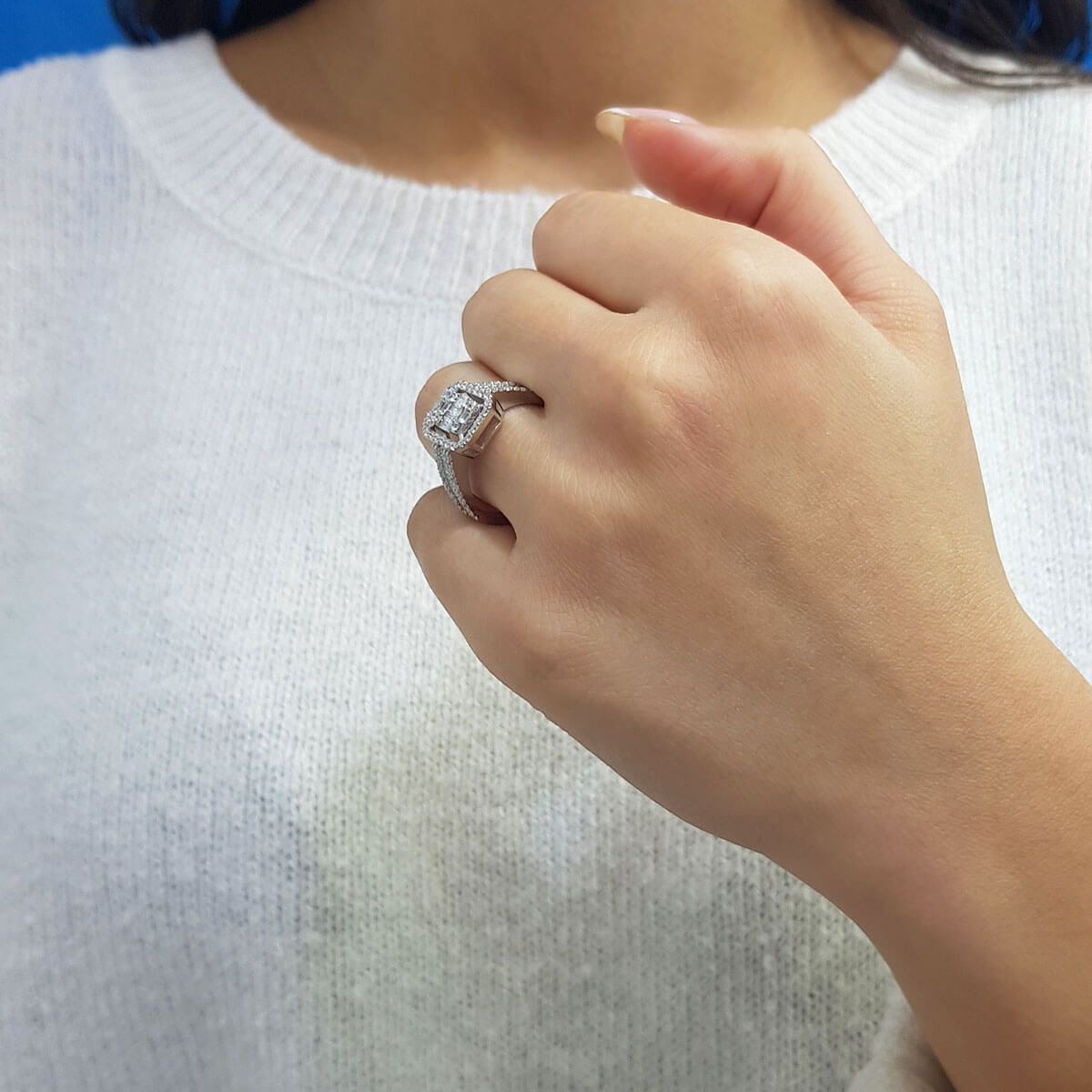 1.14 Carat Baguette and Four-Corner Diamond Ring