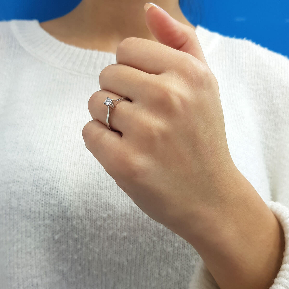 D-VS 0.19 Carat Diamond Solitaire Ring