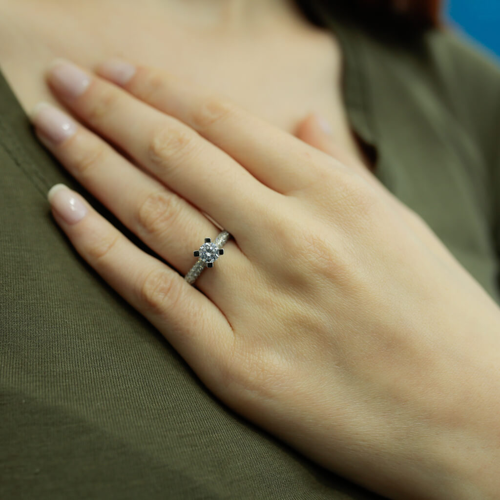 Total 1.23 Carat Diamond Solitaire Ring