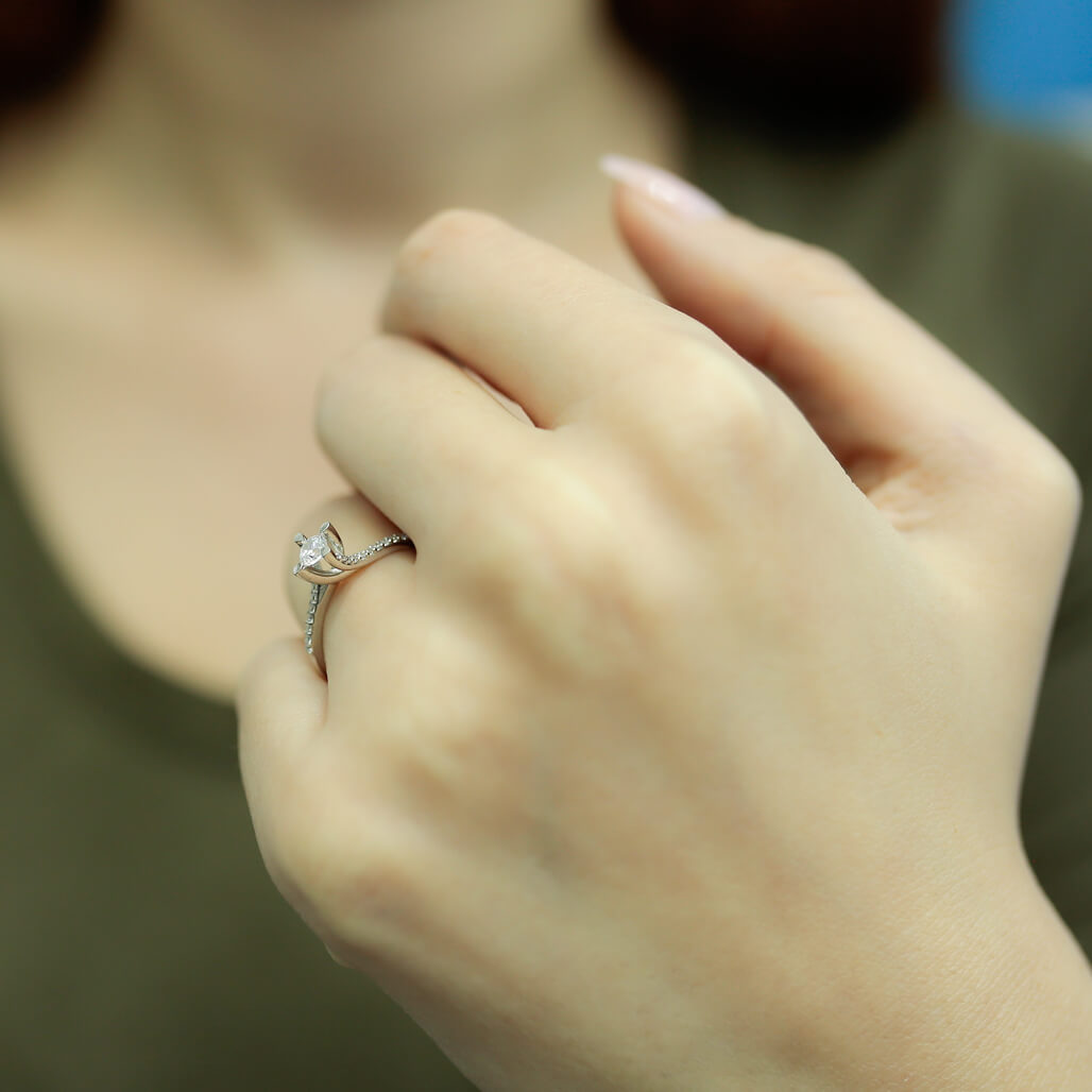 Total 0.38 Carat Diamond Solitaire Ring