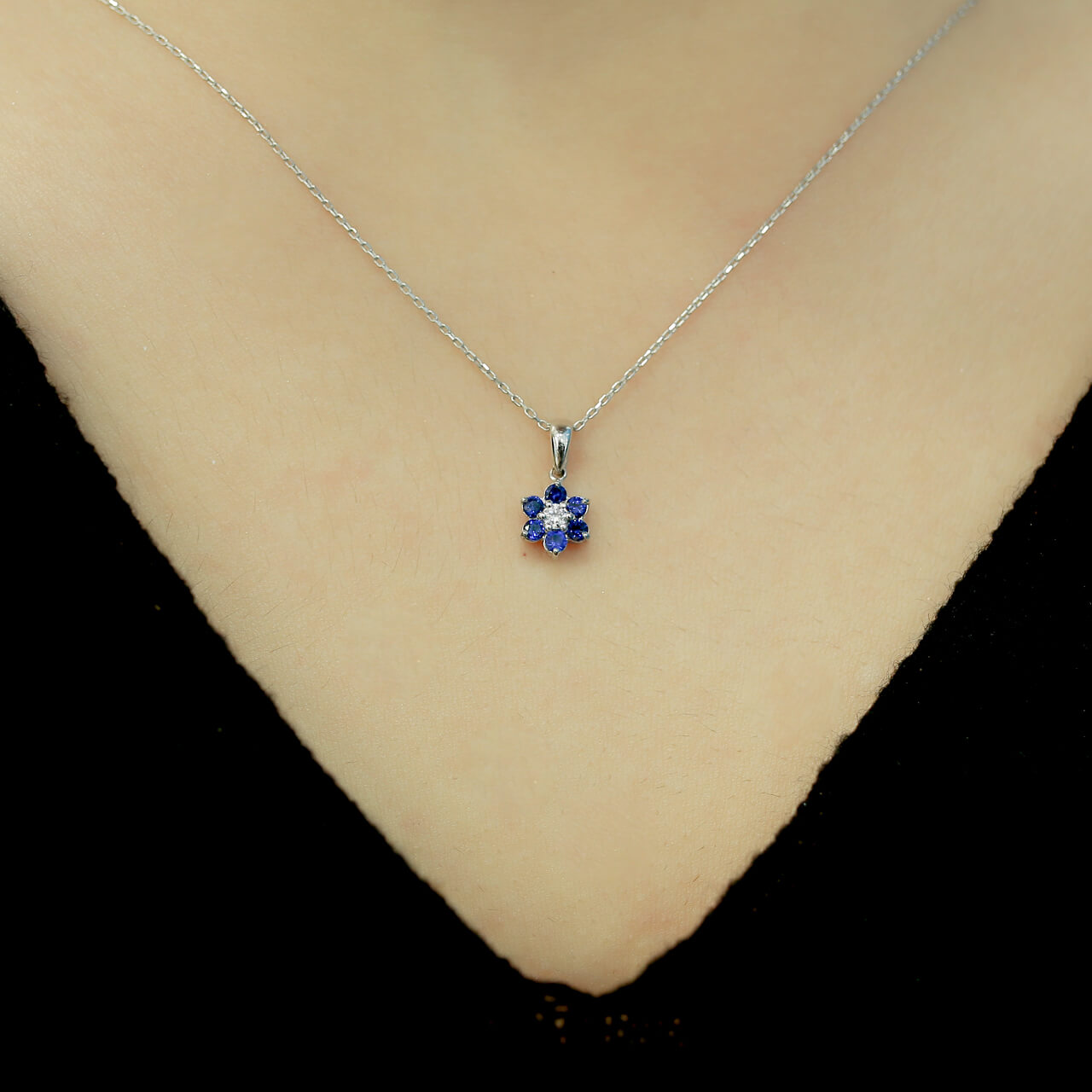 Diamond Sapphire Daisy Necklace