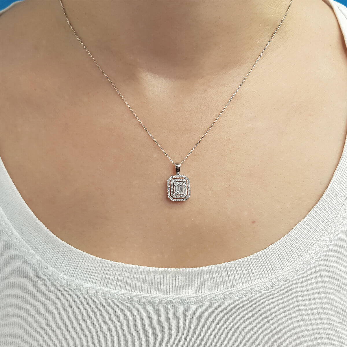 0.39 Carat Baguette Diamond Necklace