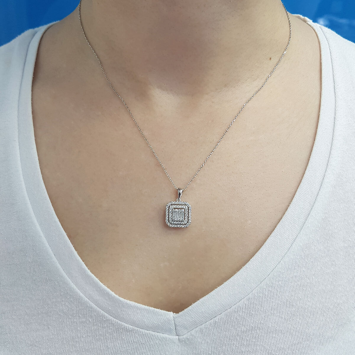 0.47 Carat Baguette Diamond Necklace