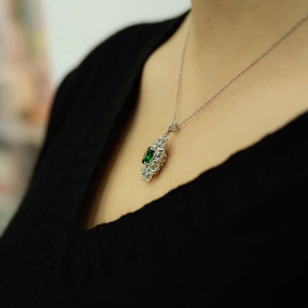 Diamond Emerald Necklace