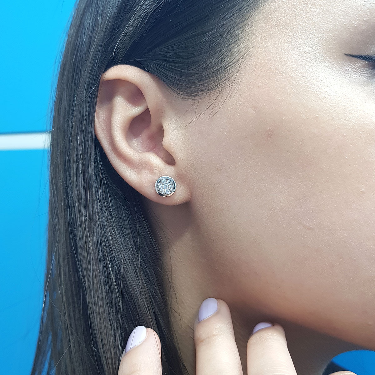 Round Diamond Stud Earrings