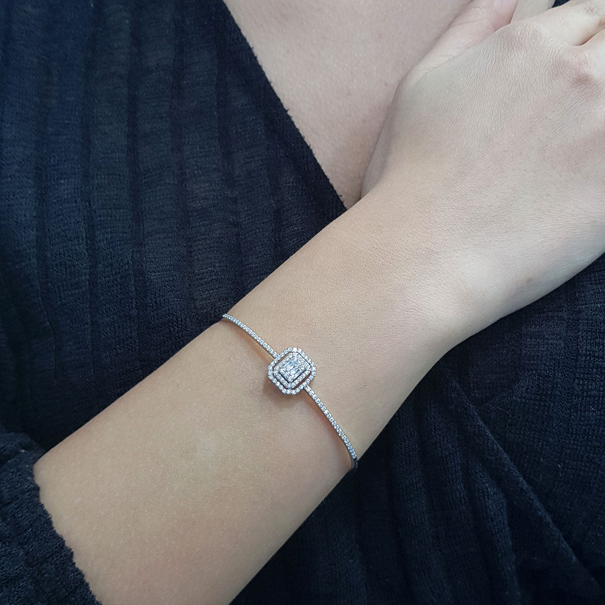 0.72 Carat Baguette Diamond Row Bracelet